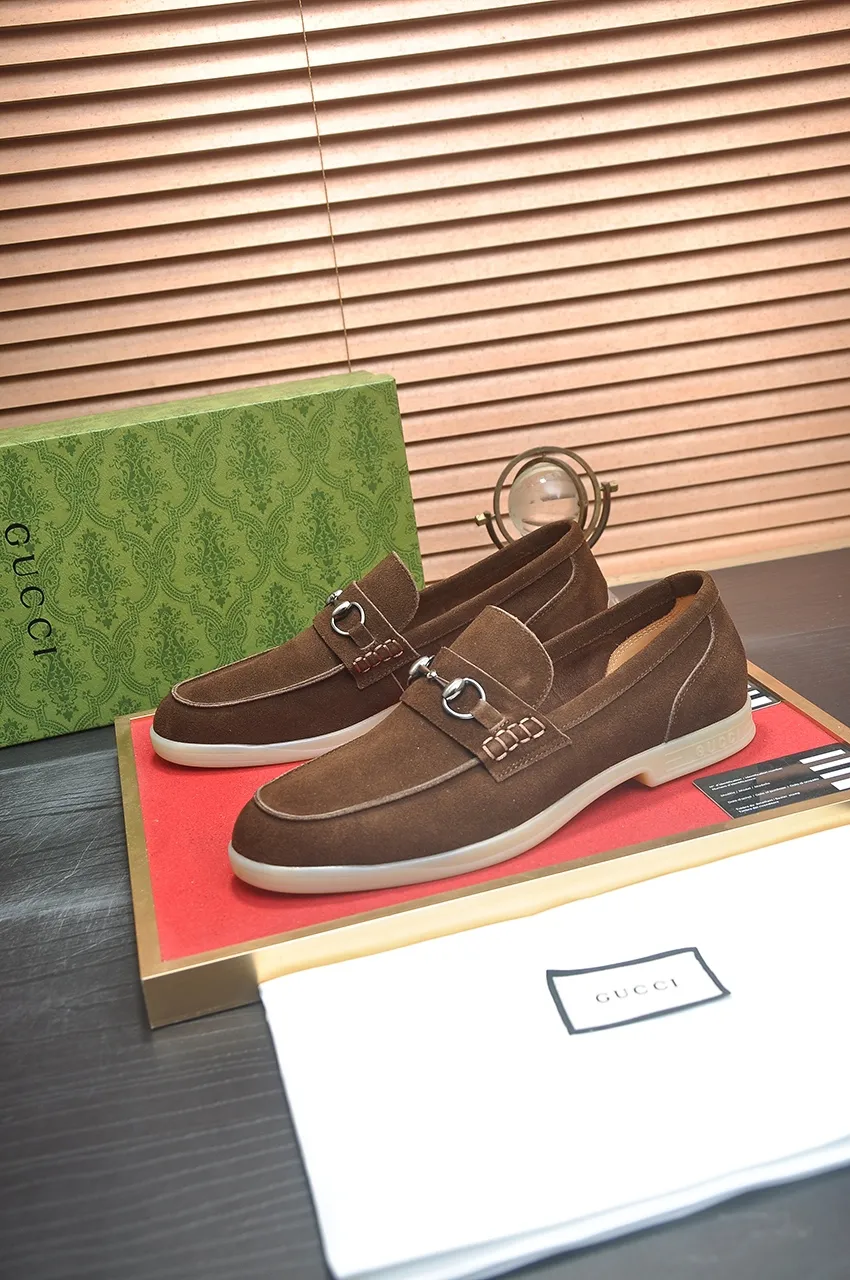 Men's shoes 💰440💶【GUCCI】 (High-end Niuli) New 🍀Gucci* - top version Gucci classic casual leather shoes! It is made of imported original cowhide and has a comfortable first layer of cowhide lining! Original wear-resistant rubber outsole! High quality products! Code number 38-44!